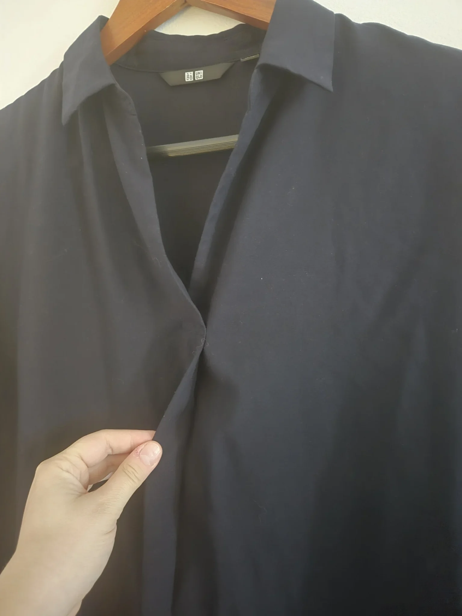 Image for New Uniqlo navy blouse