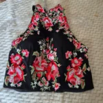 Thumbnail for Robe de bal au haut brodé