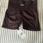 Thumbnail for Ensemble de sport AYBL Empower Seamless - Crop top et short