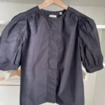 Featured thumbnail for Aritzia | blouse à manches courtes