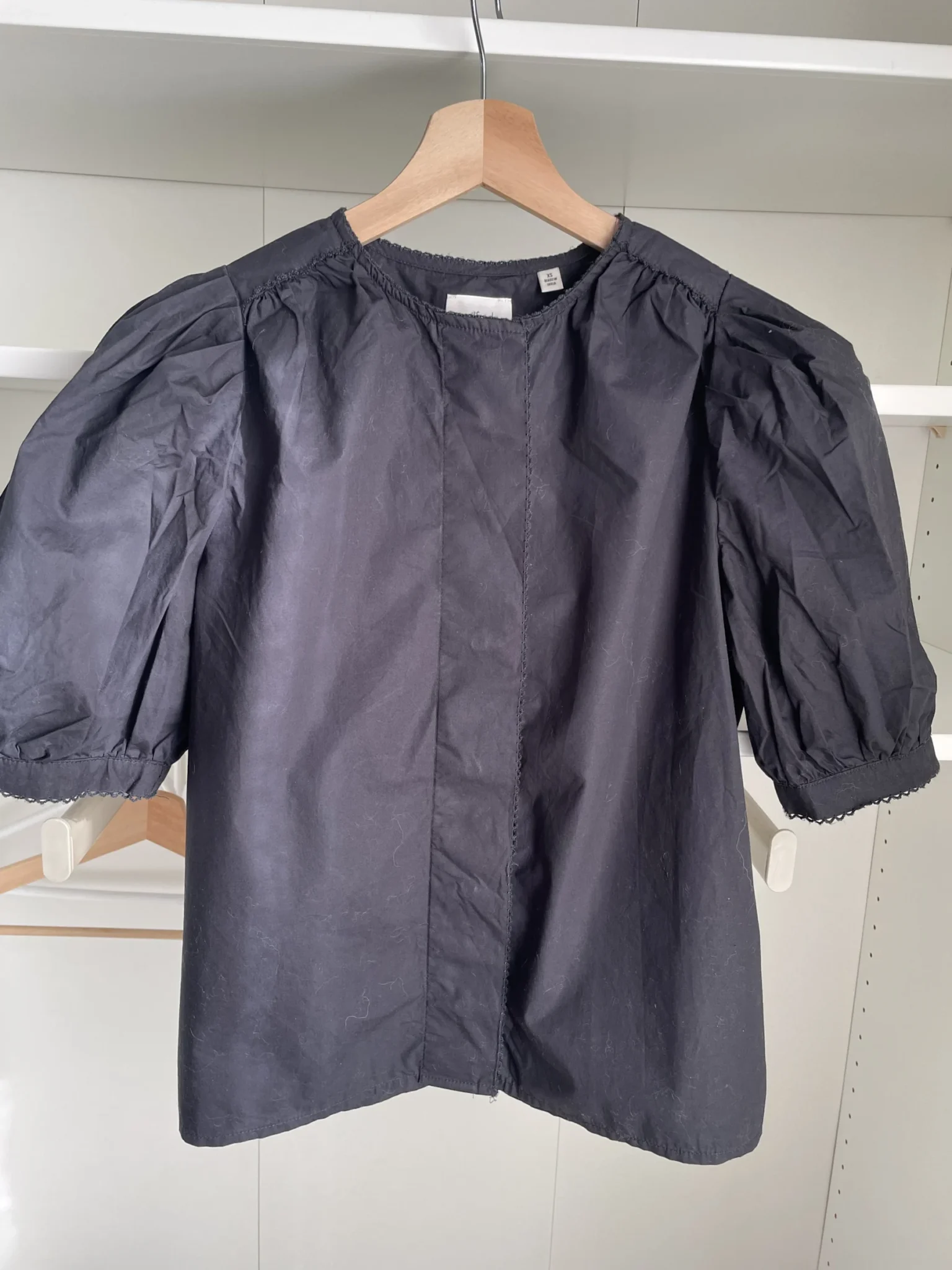 Featured image for Aritzia | blouse à manches courtes