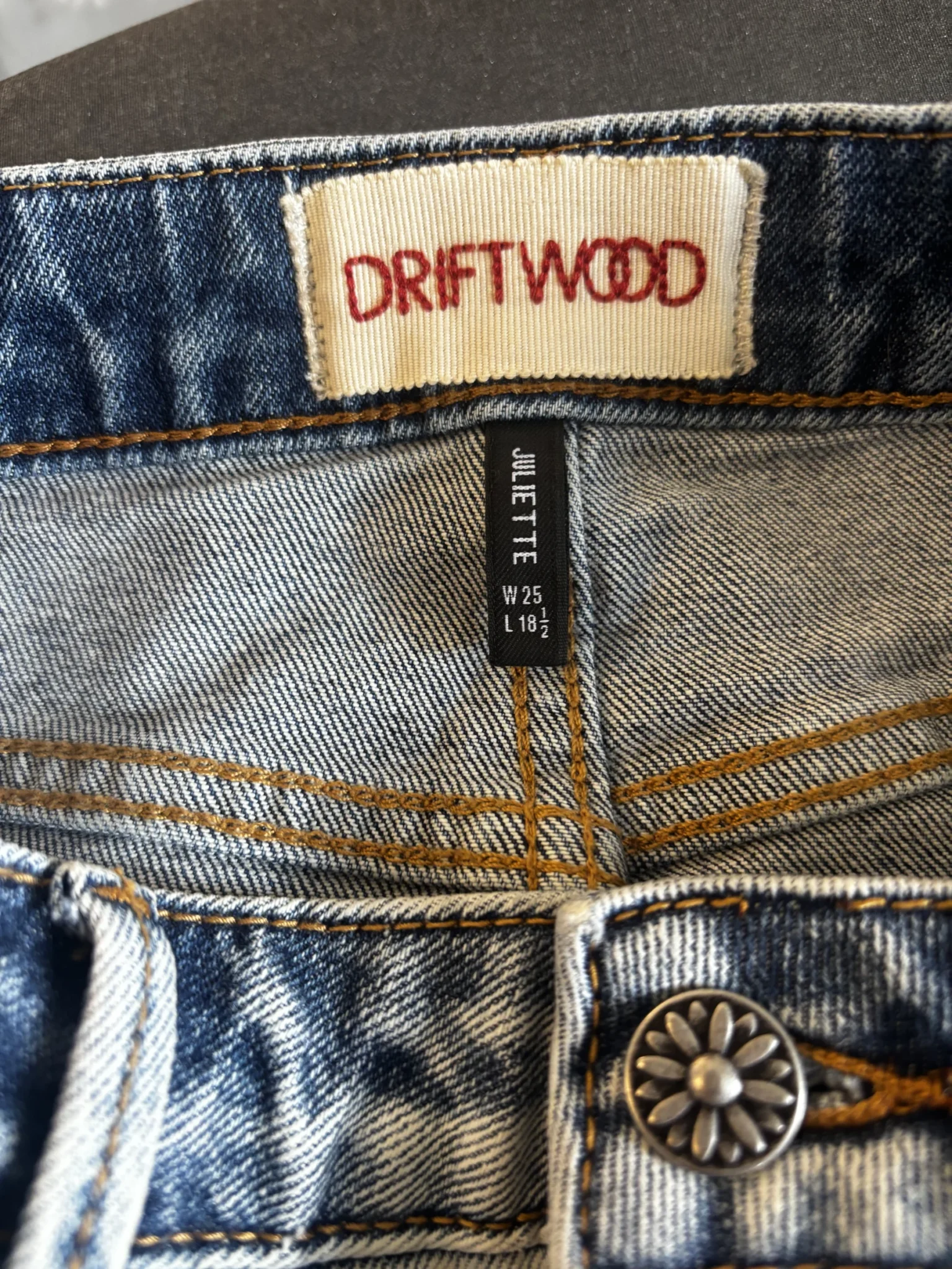 Image for ♥️Mini DRIFTWOOD skirt