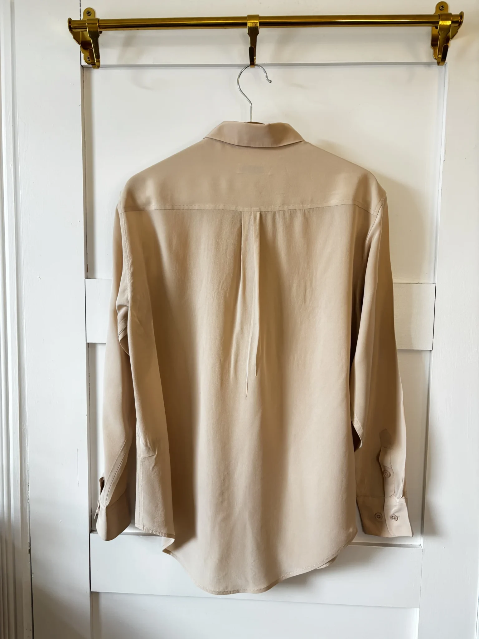 Image for ♥️Blouse 100% silk EQUIPMENT