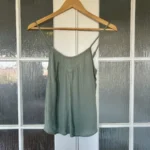 Featured thumbnail for Camisole à bretelles ajustables