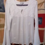 Featured thumbnail for Blouse avec manches évasées