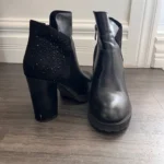 Featured thumbnail for Bottines à talons avec strass