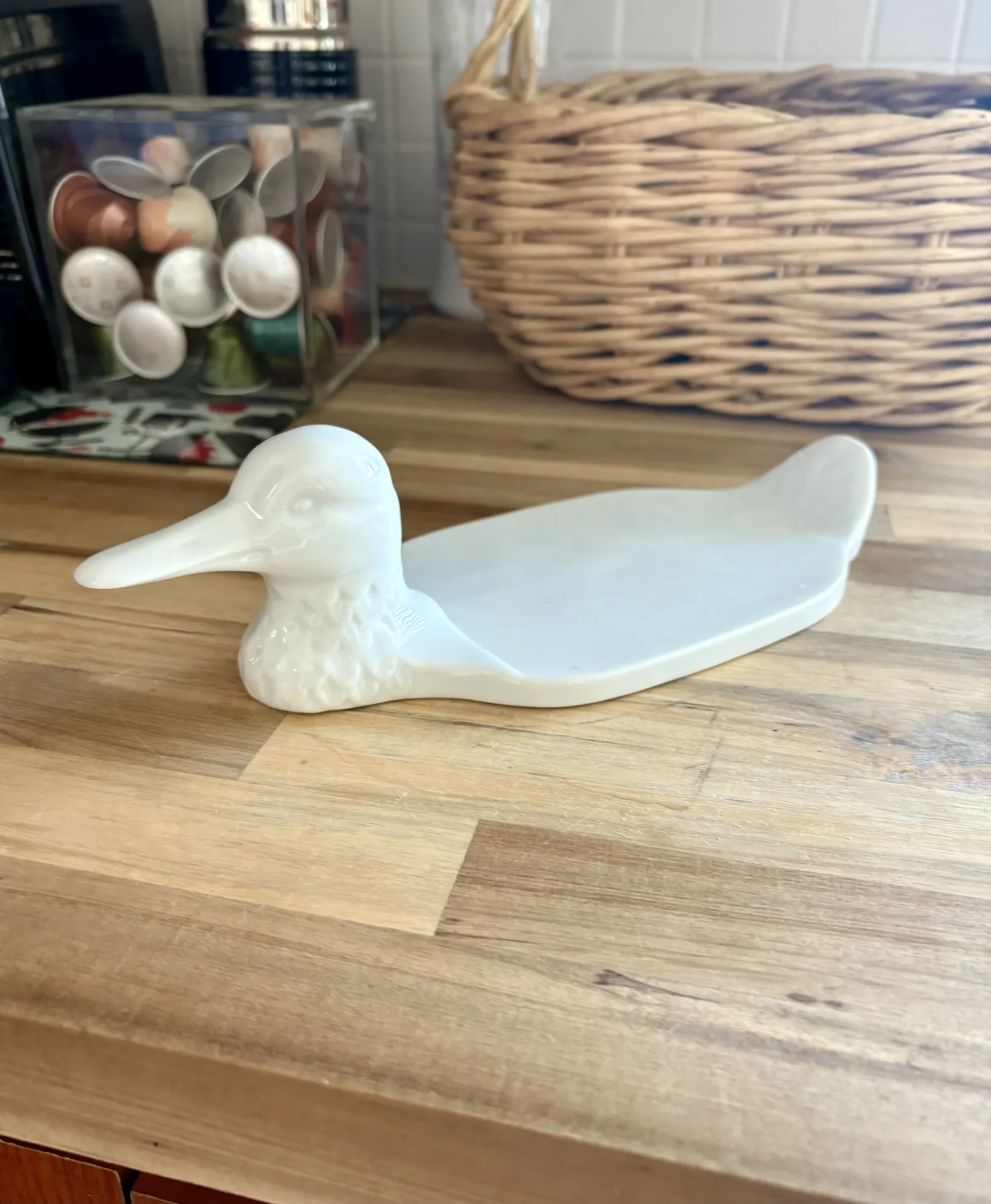 Featured image for Plateau en ceramique blanc - canard