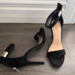 Thumbnail for Sandales à talons