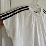 Thumbnail for Haut Adidas - boxy white t-shirt