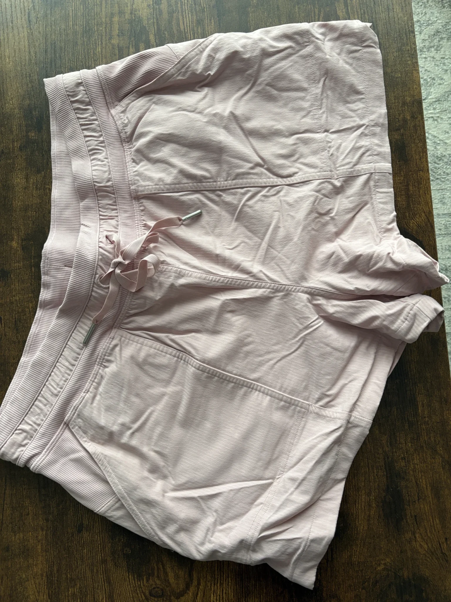 Featured image for Short Lululemon