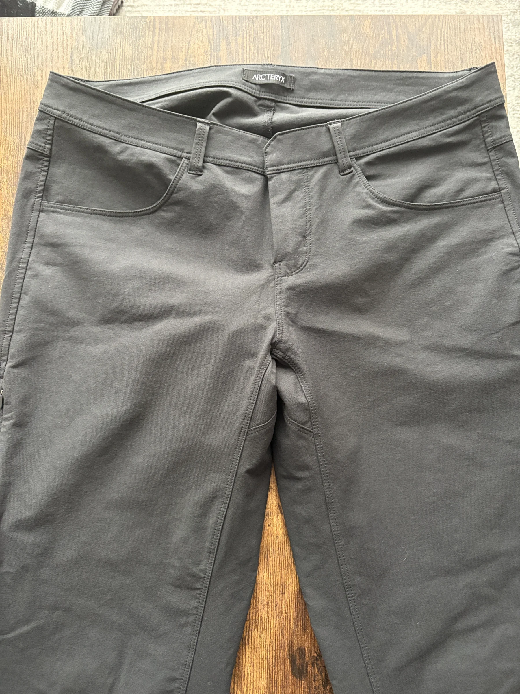 Pantalon Arc’teryx Arc'teryx seconde main