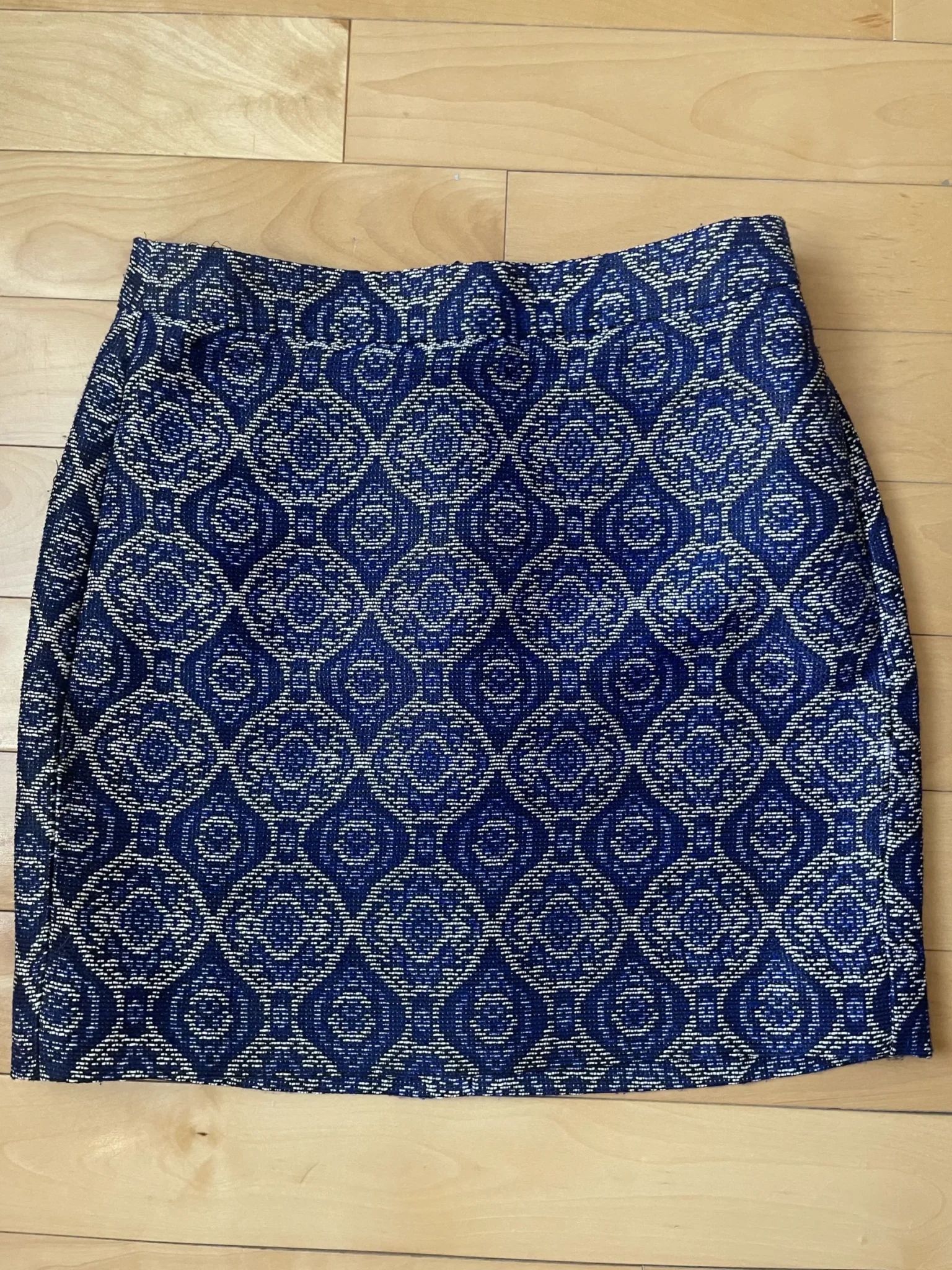 Featured image for Jupe JC Crew motif texturé
