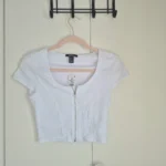 Featured thumbnail for Chandail blanc Small