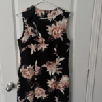 Thumbnail for Chic dress