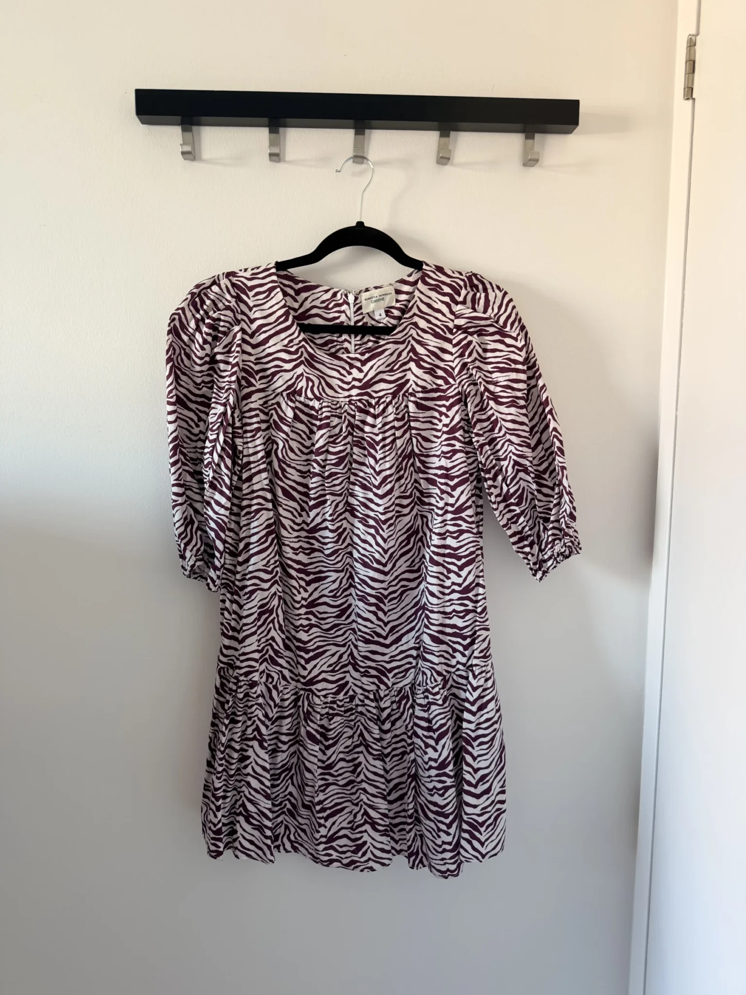 Featured image for Robe à motif zèbre Rebecca Minkoff