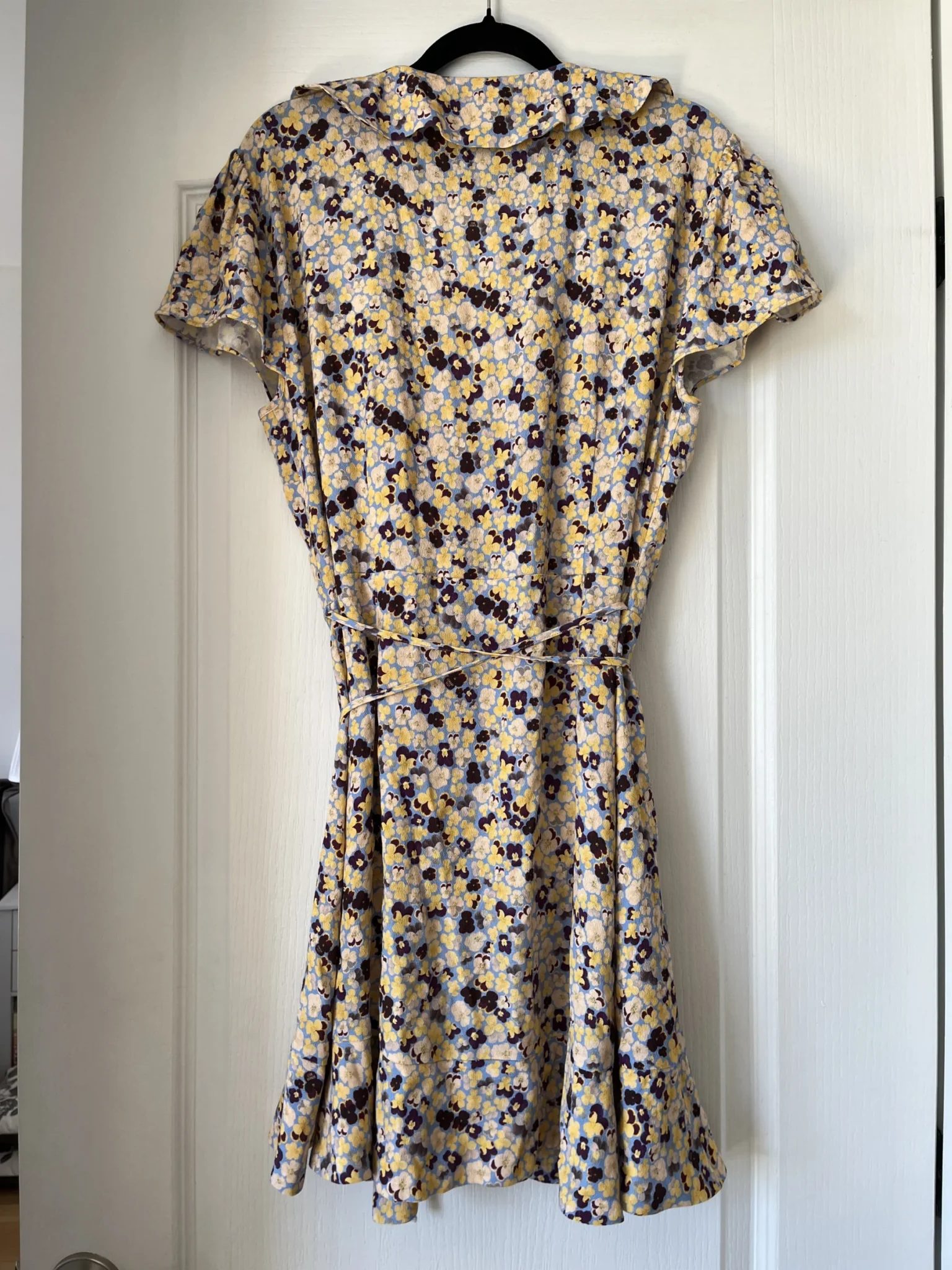 Image for Sunday Best dress, size L, floral motif, wrap style