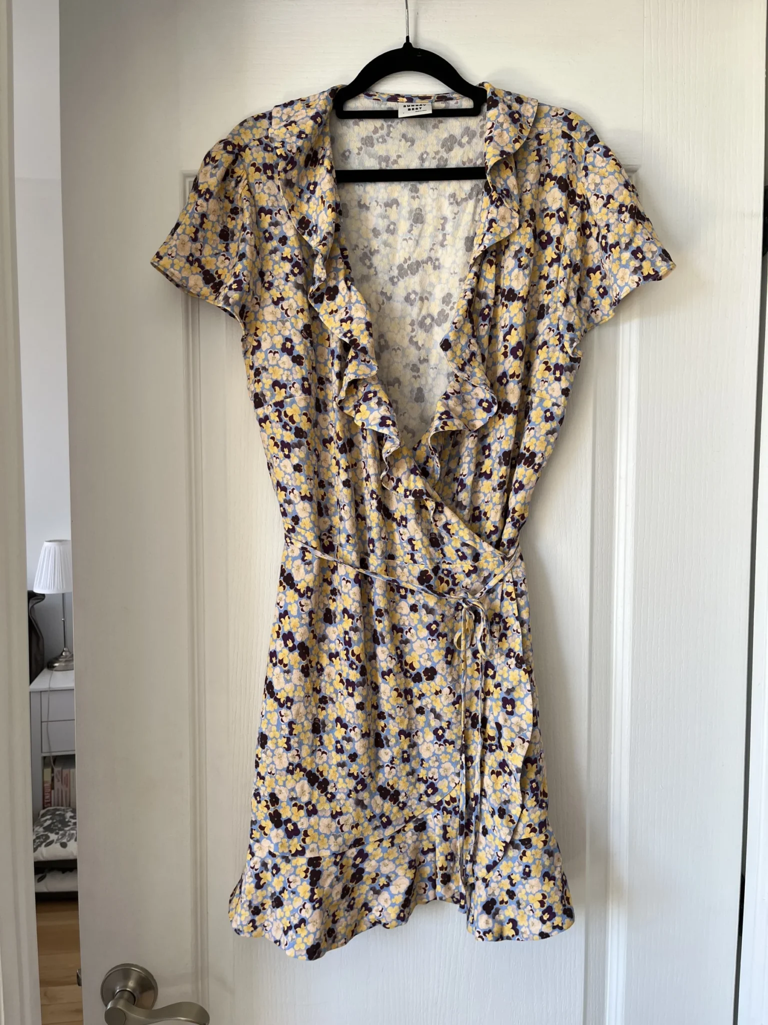 Image for Sunday Best dress, size L, floral motif, wrap style