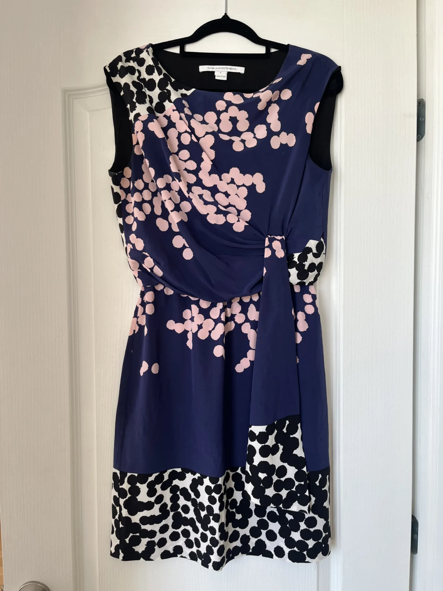 Image for Diane Von Furstenberg dress size 4 US