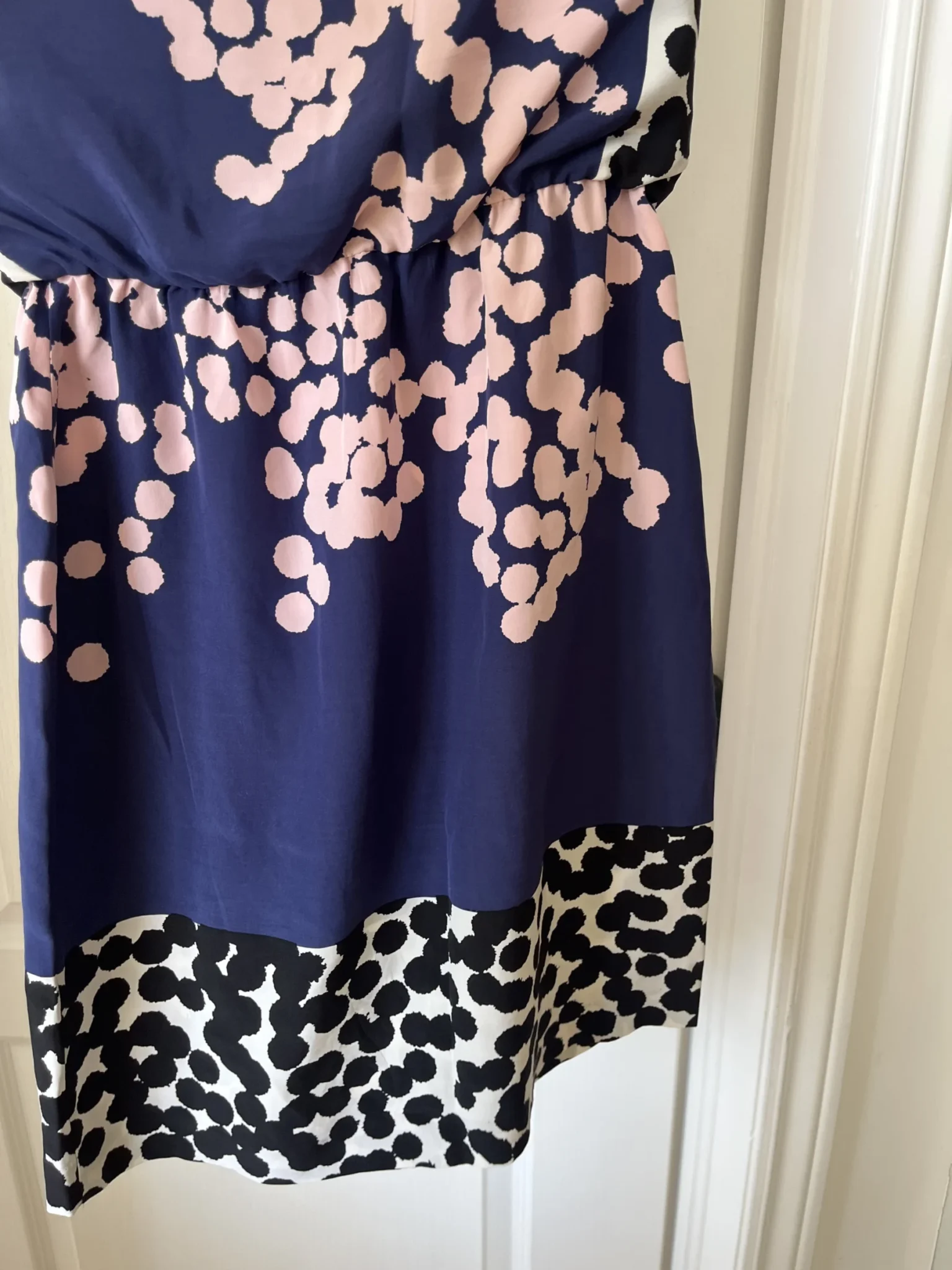 Image for Diane Von Furstenberg dress size 4 US