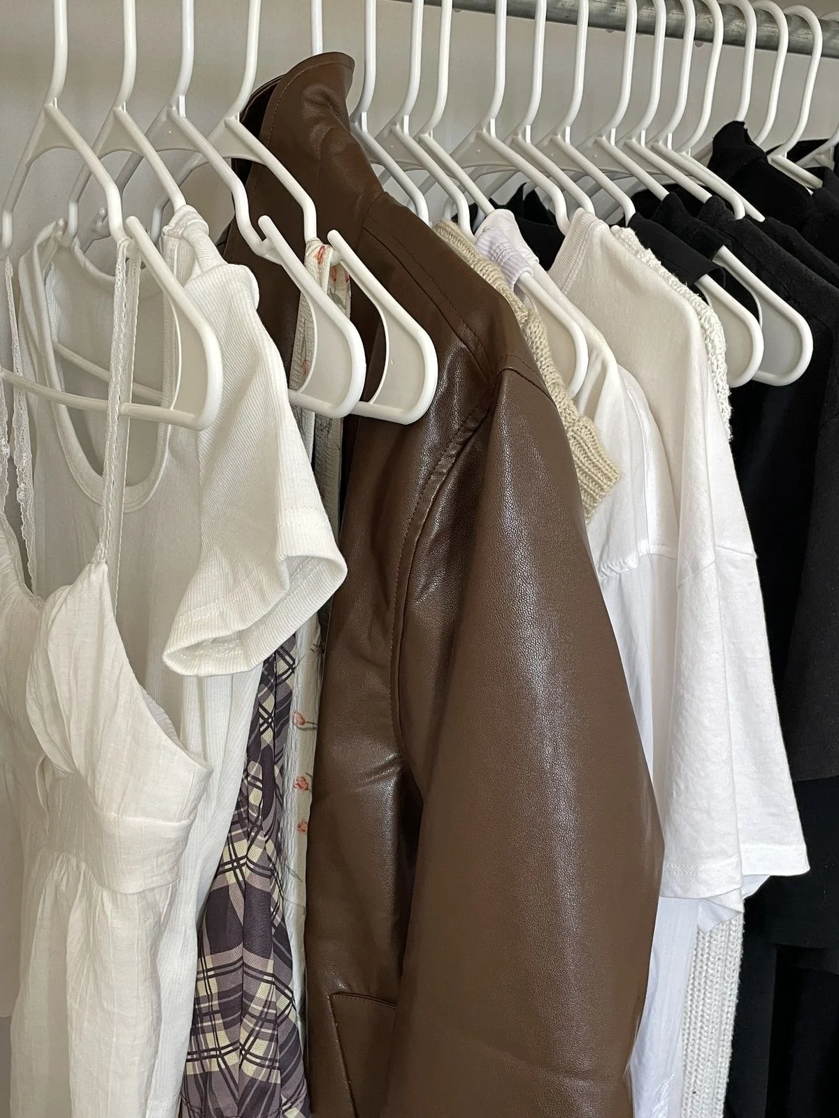 The store banner image for the store named La penderie de Marie Eve.