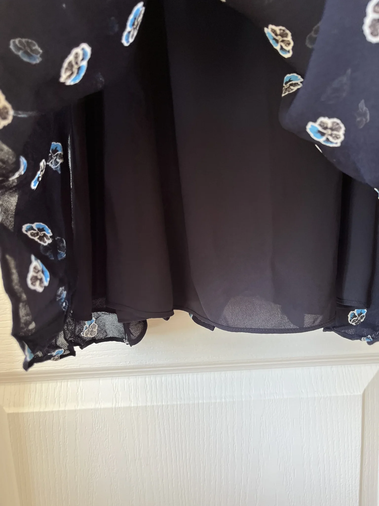 Image for Size 2 navy blue floral Babaton dress