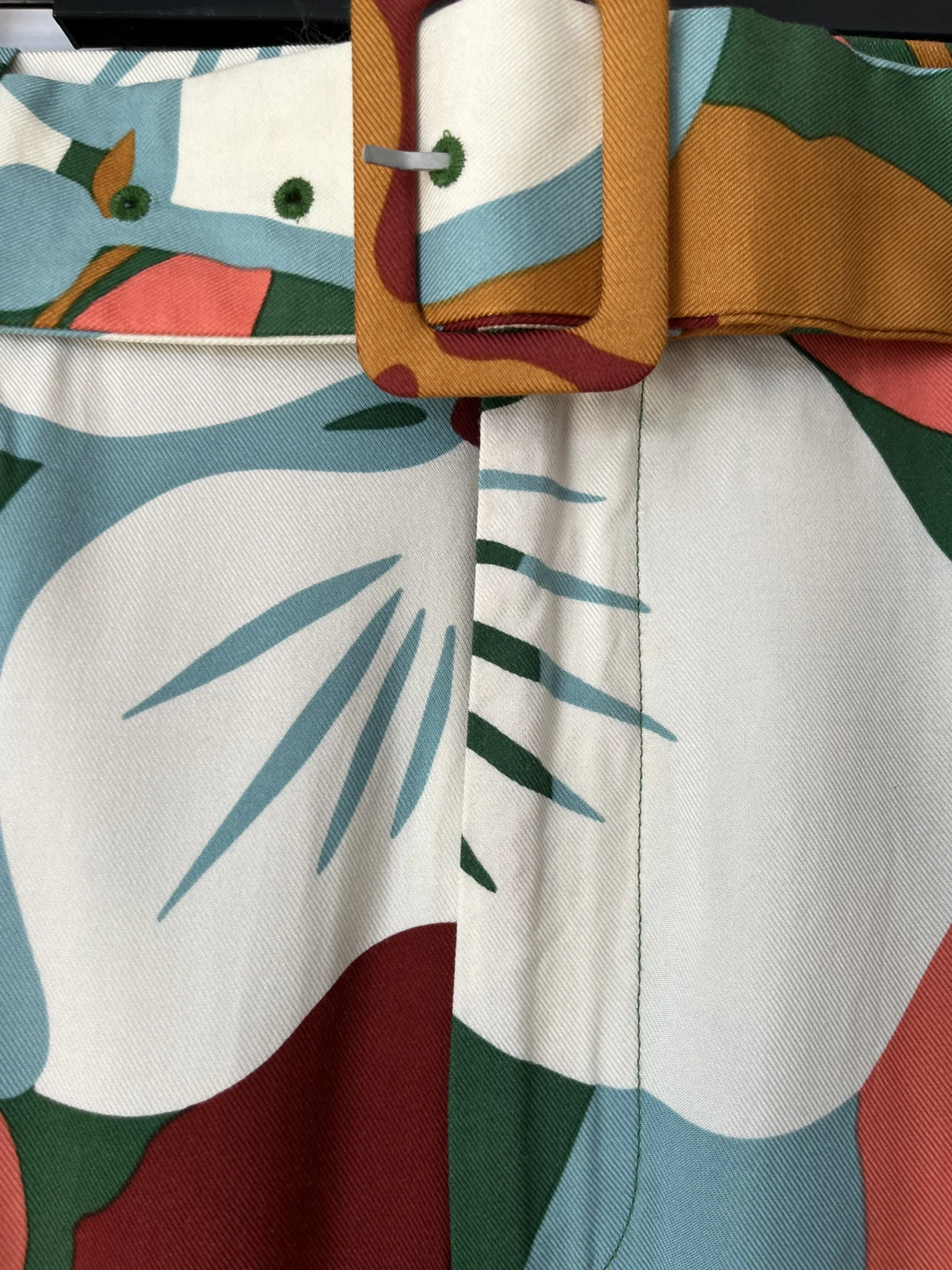 Image for Ted Baker shorts size 1 (4US) with colourful satin pattern