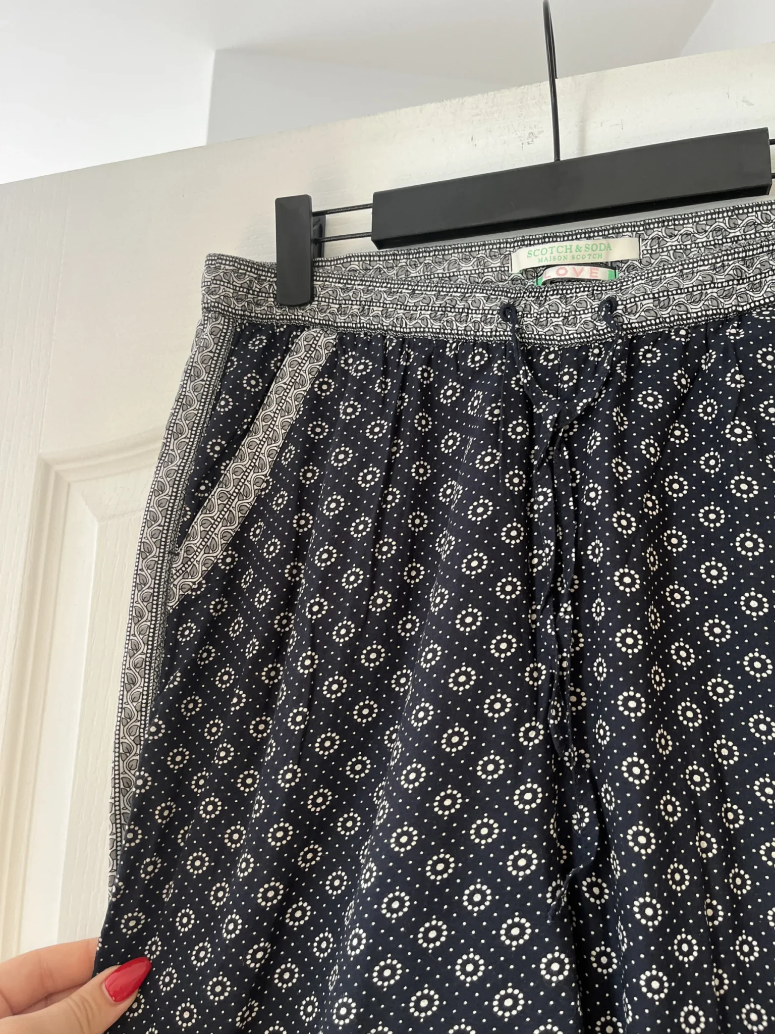 Image for Scotch and Soda women's trousers size 1 navy blue patterned