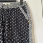Thumbnail for Scotch and Soda women's trousers size 1 navy blue patterned