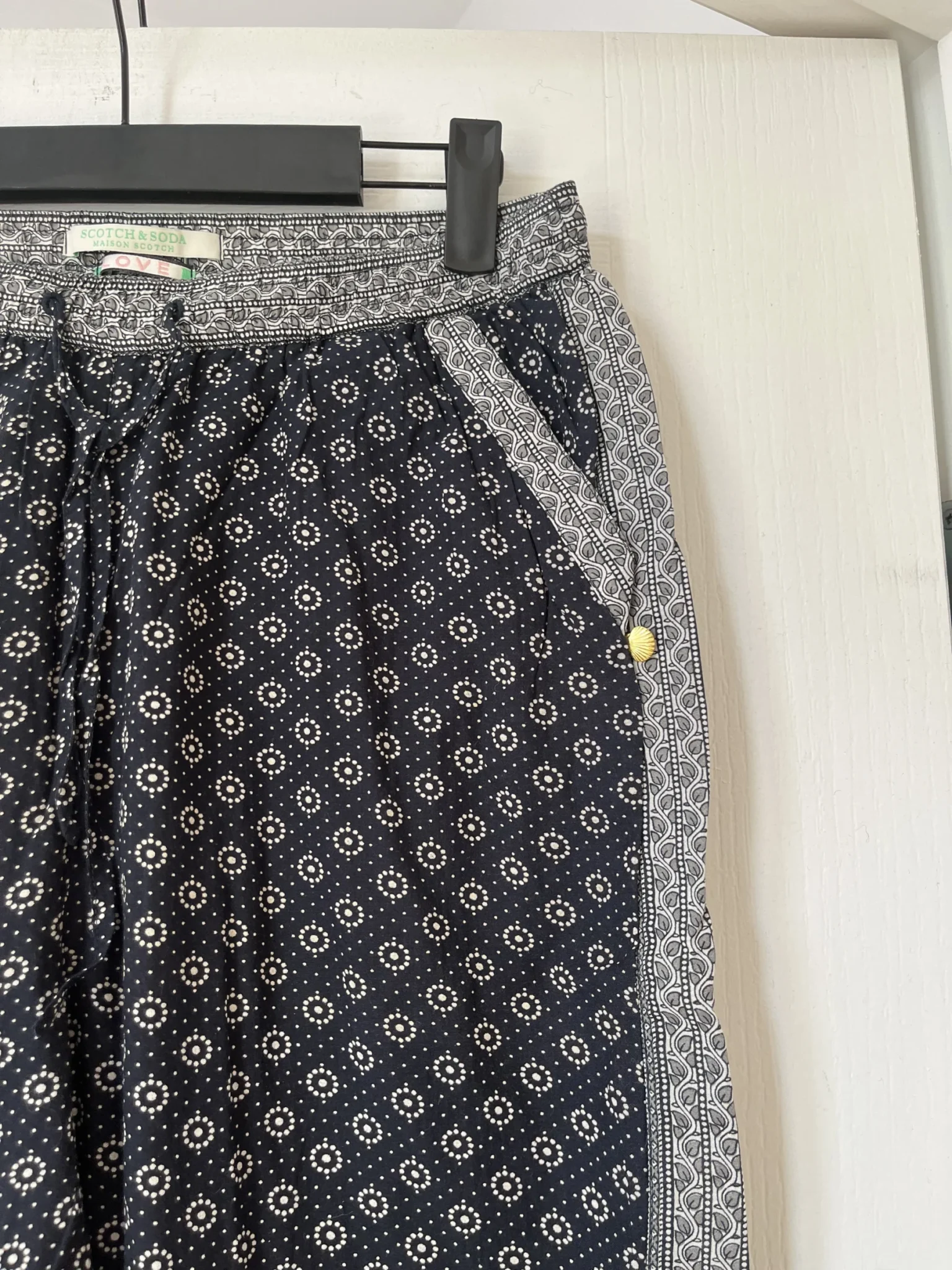 Image for Scotch and Soda women's trousers size 1 navy blue patterned