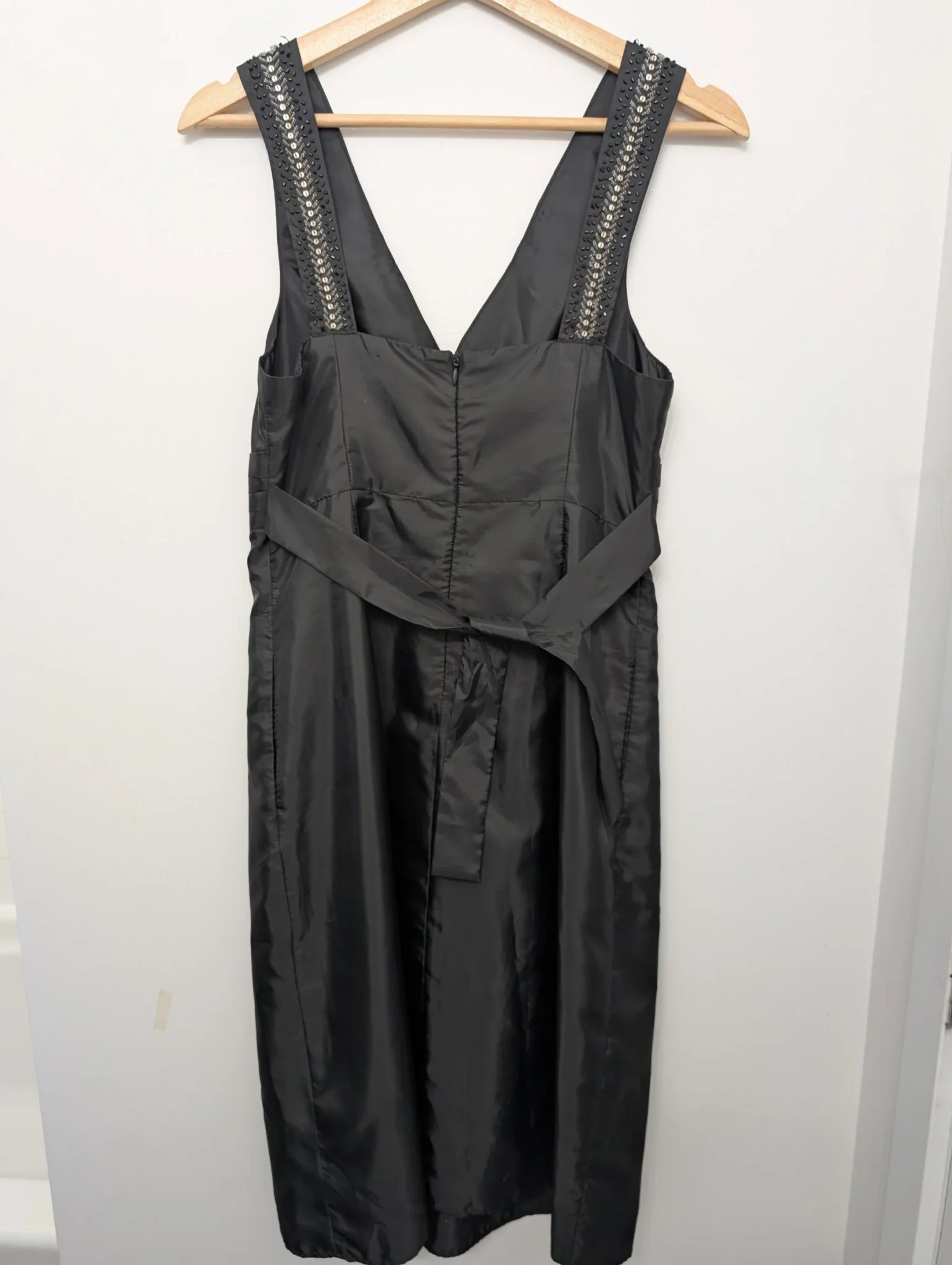 Image for Robe gris foncé avec col à paillettes – Oltre