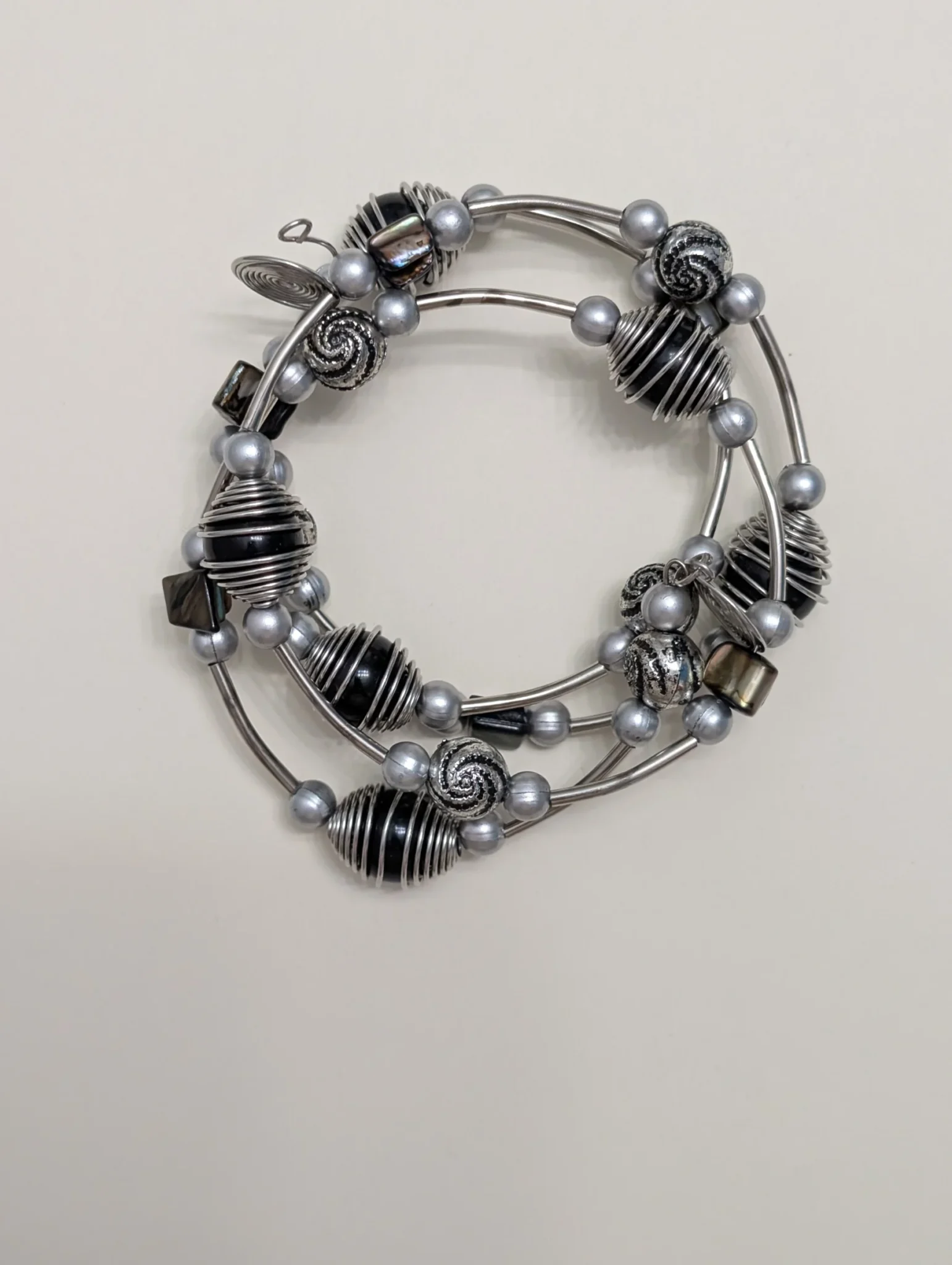Image for Bracelet artisanal argenté et noir