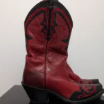 Featured thumbnail for Black and red leather cowgirl boots by Justin Boots