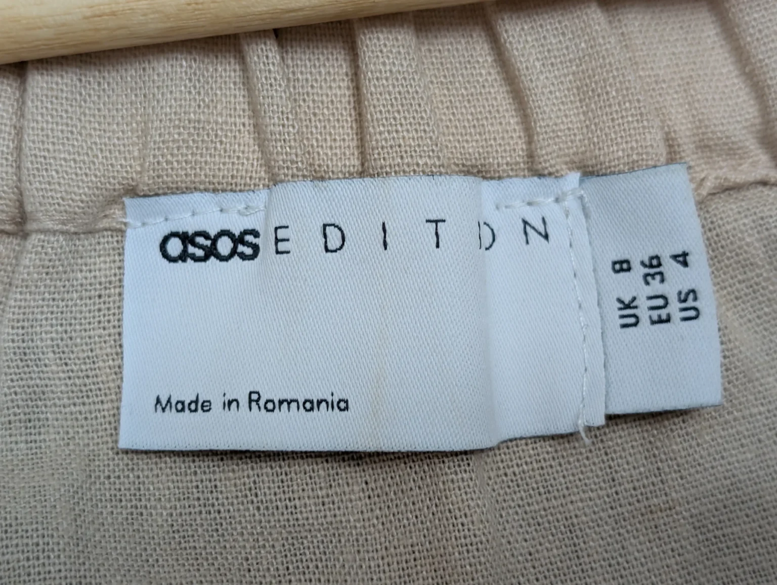 Image for Robe longue de la marque ASOS, issue de la ligne édition