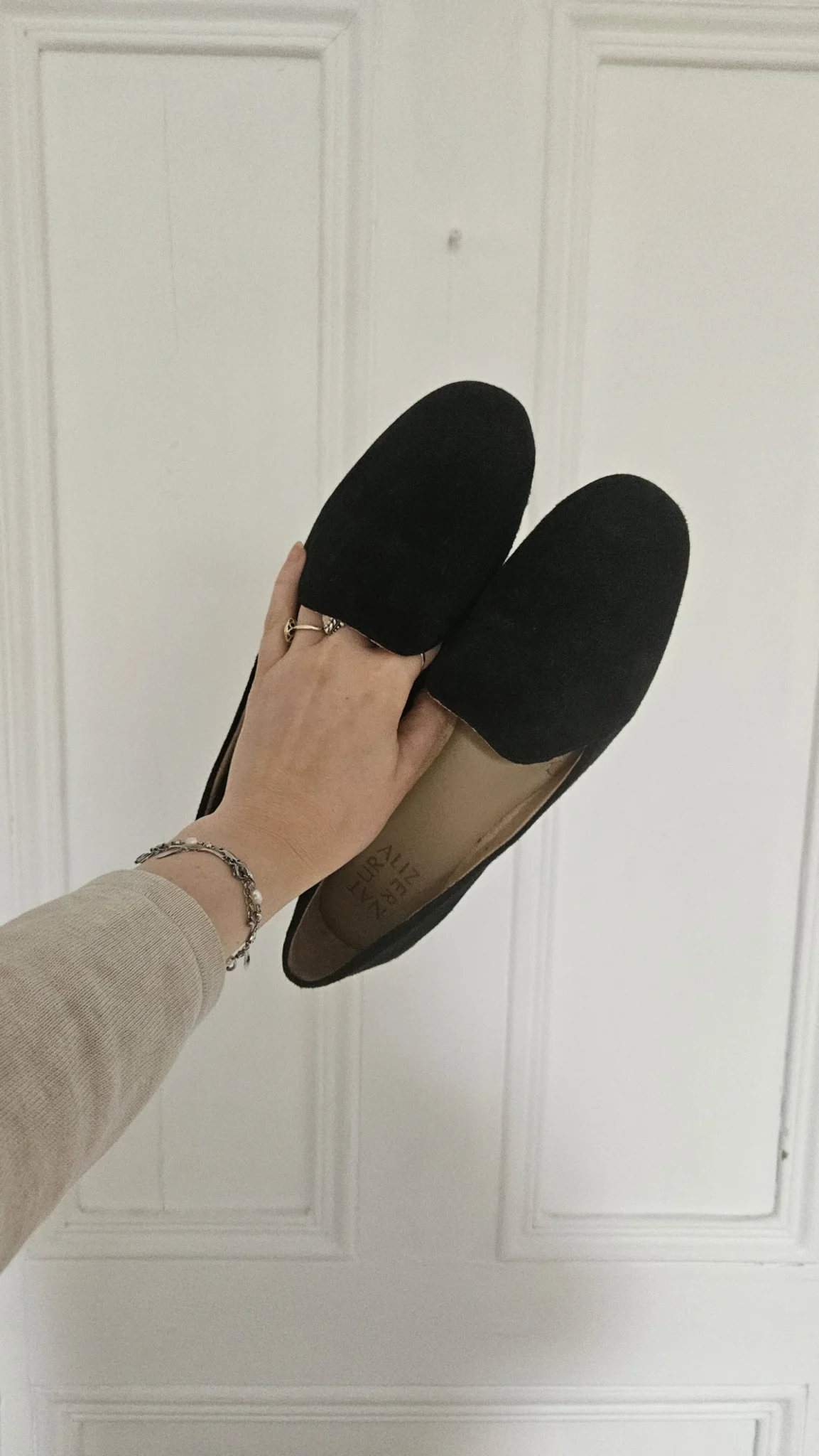 Featured image for Ballerines Naturalizer noires en suède