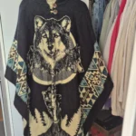 Featured thumbnail for Poncho de loup