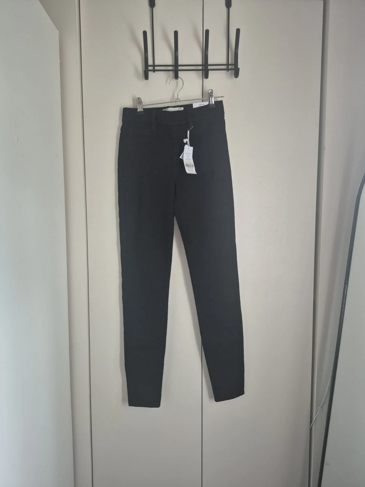 Featured image for Pantalon taille haute Ardene XS