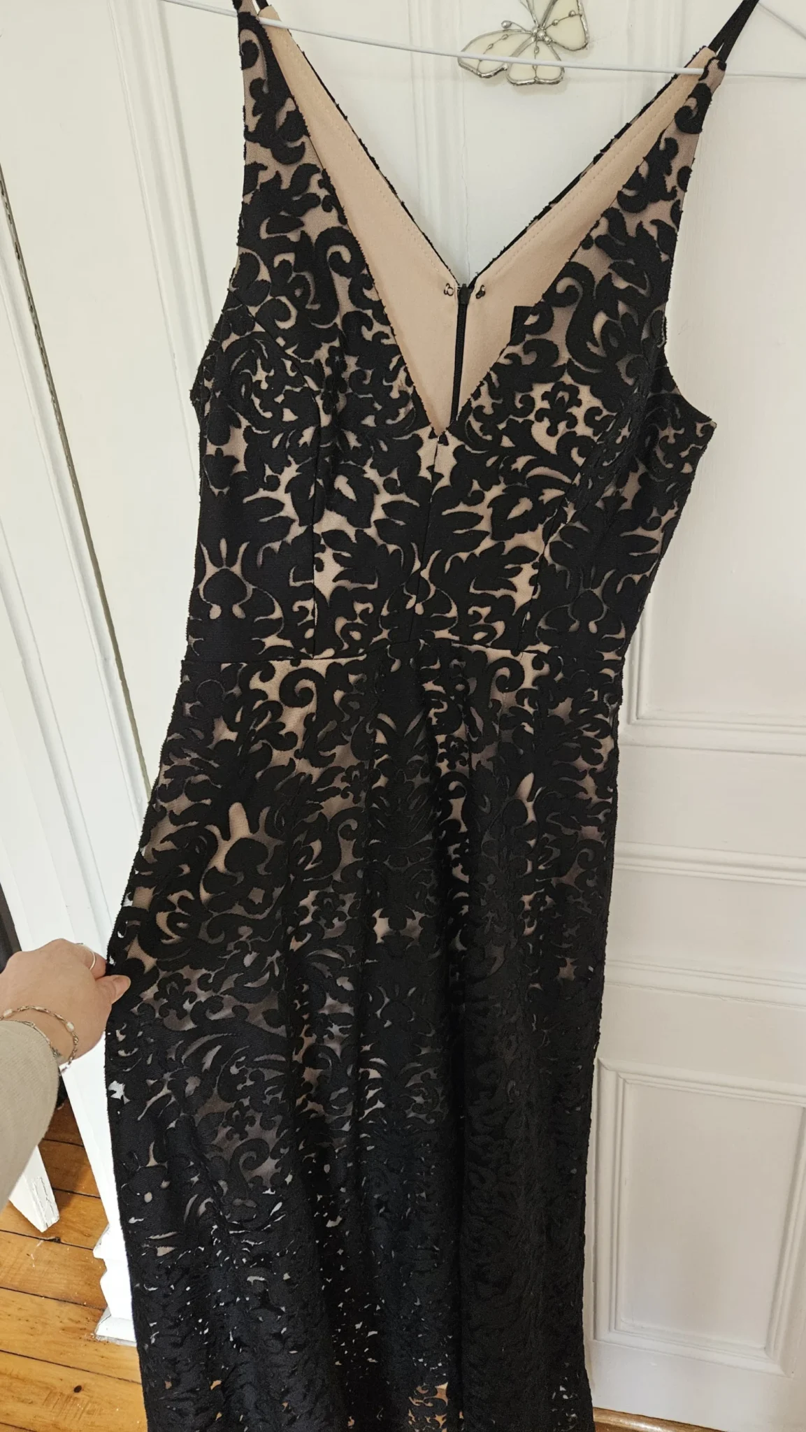Featured image for Melanie Lyne made in USA BA Nites robe maxi dentelle noire