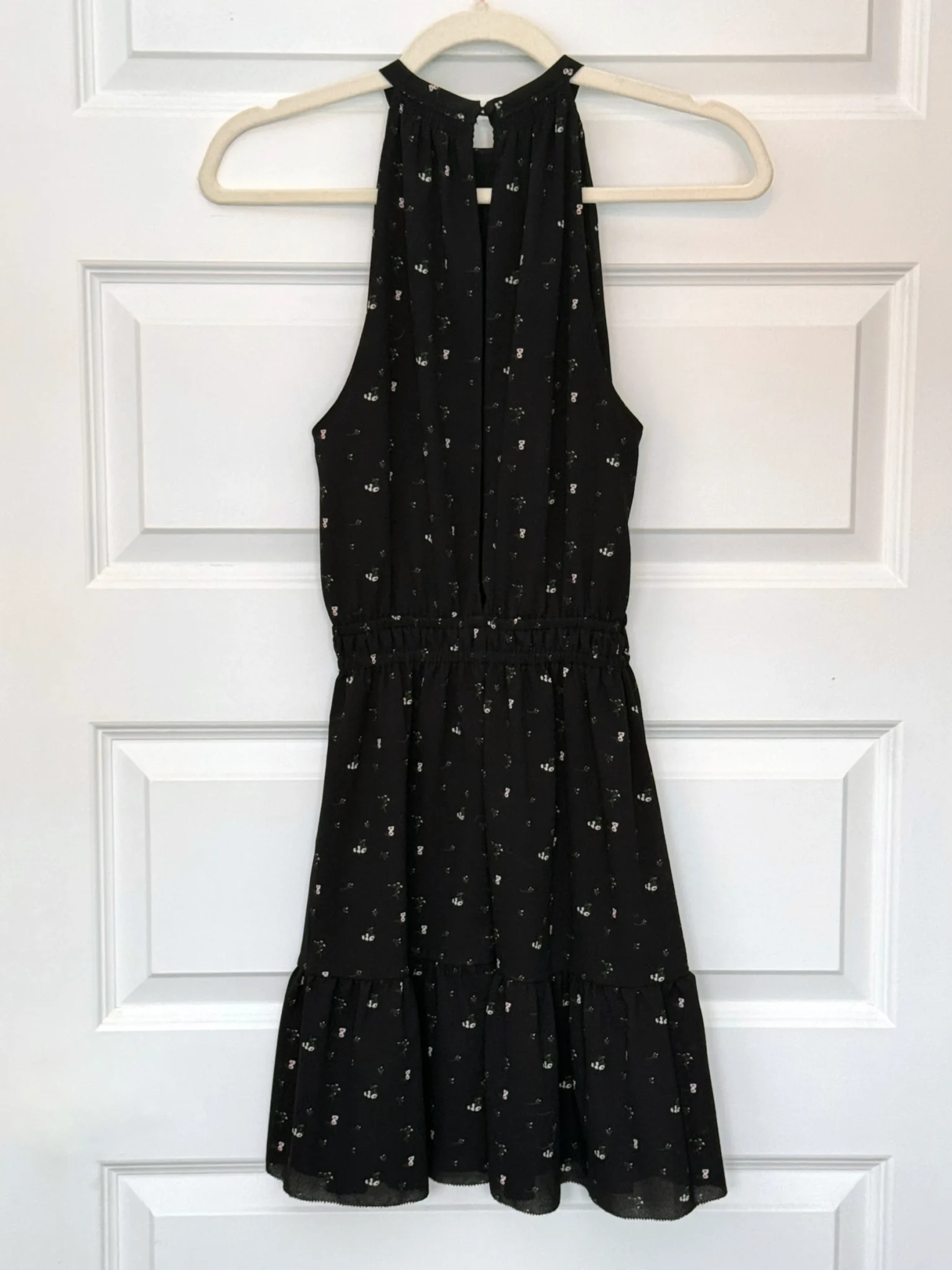 Image for Robe noire fleurie Aritzia