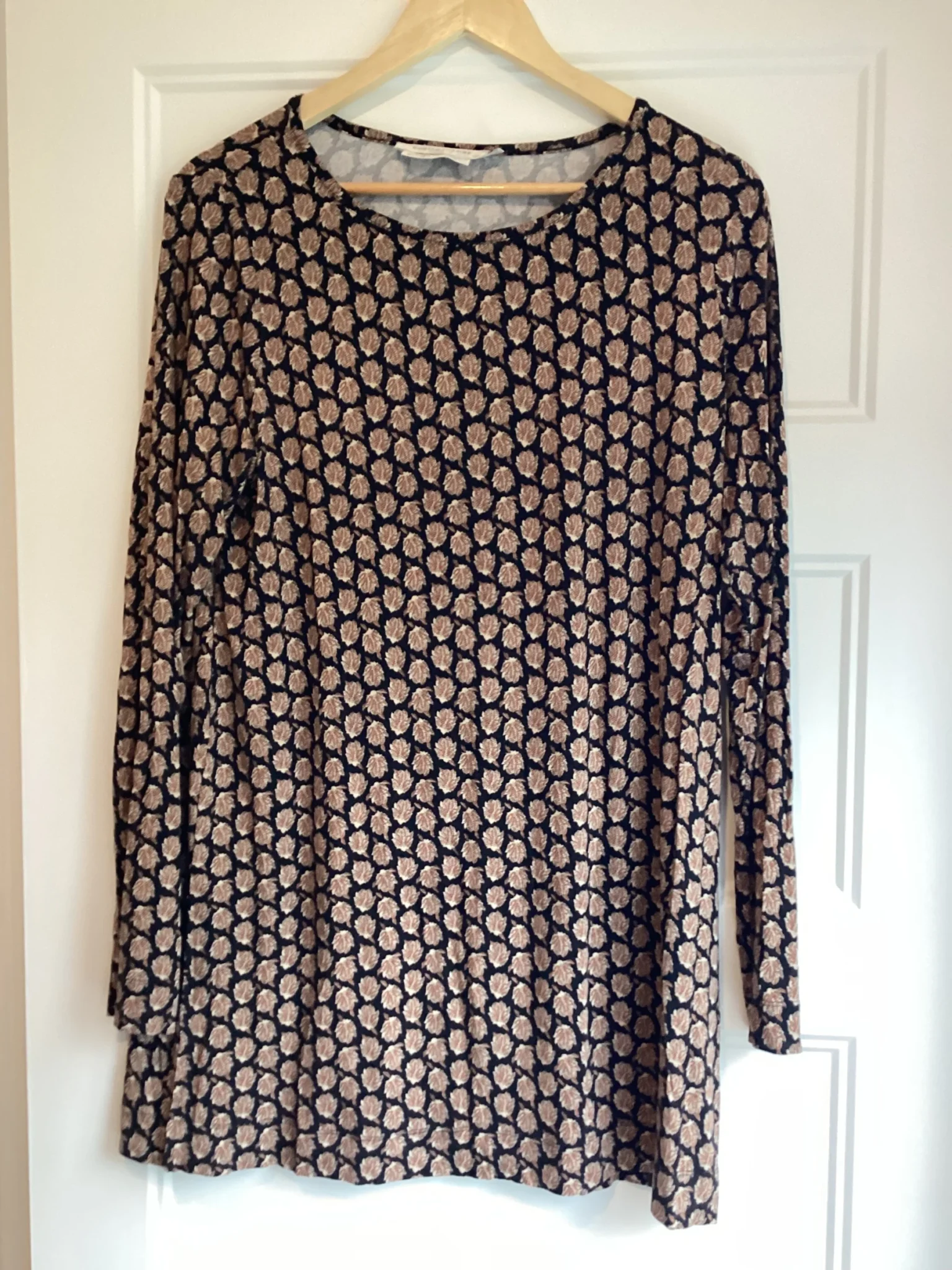 Featured image for Self-contained leaf tunic