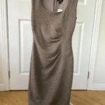 Featured thumbnail for Magnifique robe Le Château Neuve