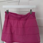 Featured thumbnail for Jupe-short Lululemon rose fuchsia
