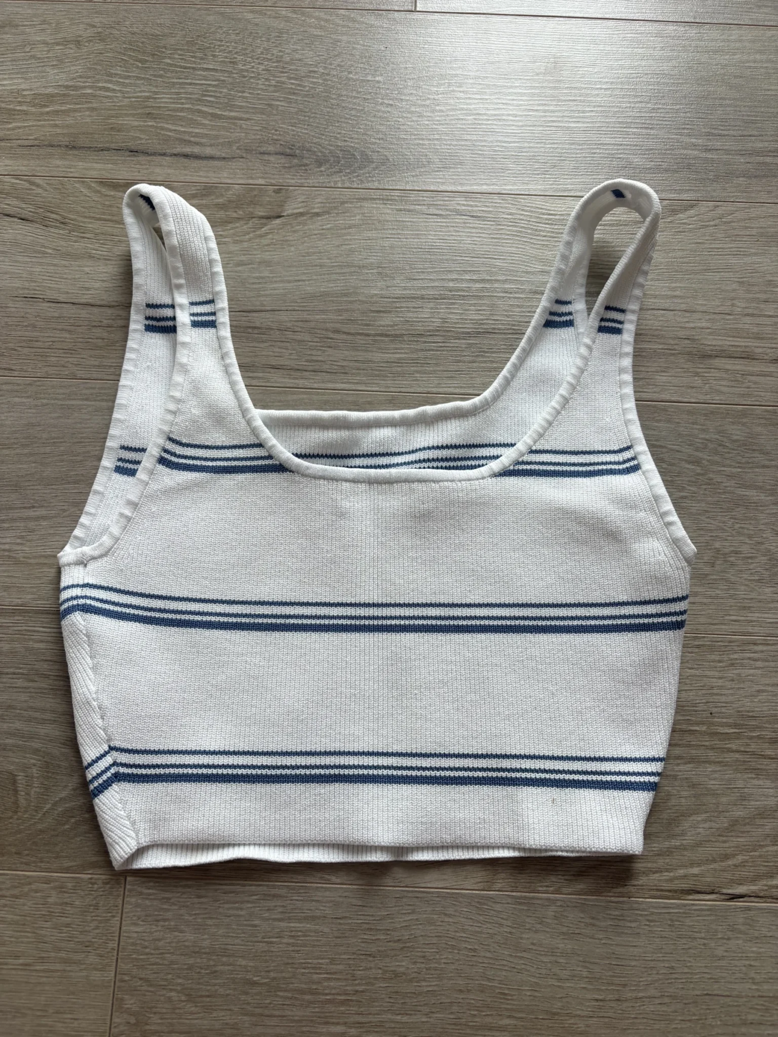 Image for Camisole courte : aritzia