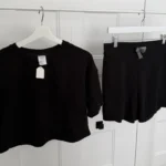 Featured thumbnail for Ensemble noir style lounge