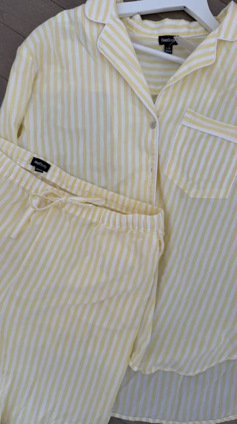 Image for Ensemble pyjama rayé jaune pâle