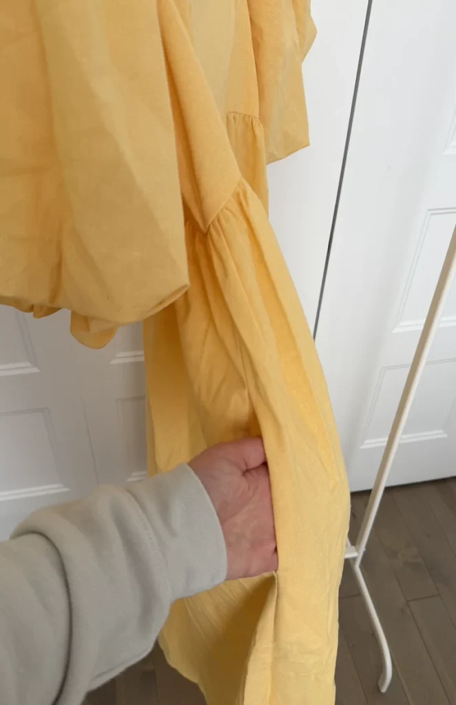 Image for Robe midi jaune beurre avec manches bouffantes
