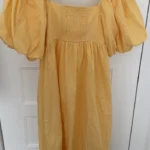Thumbnail for Robe midi jaune beurre avec manches bouffantes