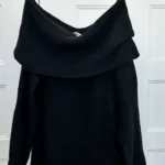 Featured thumbnail for Tricot noir off shoulder