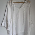 Featured thumbnail for Tunique ou recouvre-maillot avec dentelle