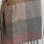 Featured thumbnail for Gros foulard ultra doux et fluffy parfait pour l’automne/hiver
