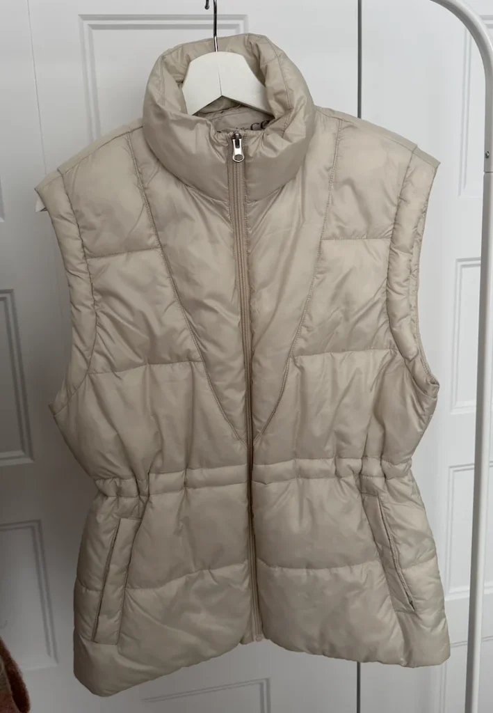 Image for Veste sans manches matelassée couleur crème